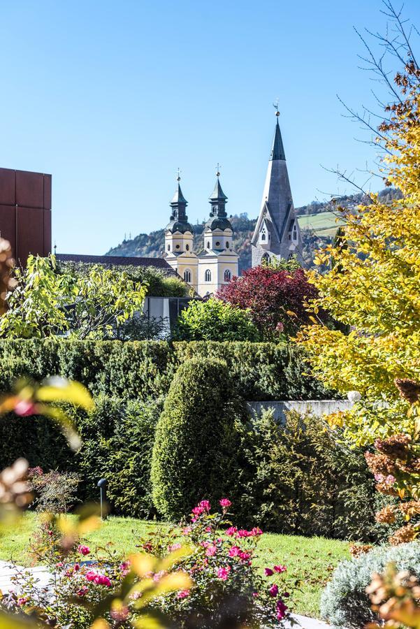 Hotel Gruener Baum Брессаноне Экстерьер фото